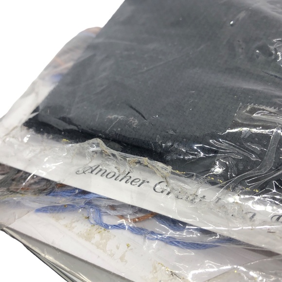 Dimensions WOLF Counted Cross-Stitch Kit White Magic #35035 -Vintage 2000 - Picture 8 of 10